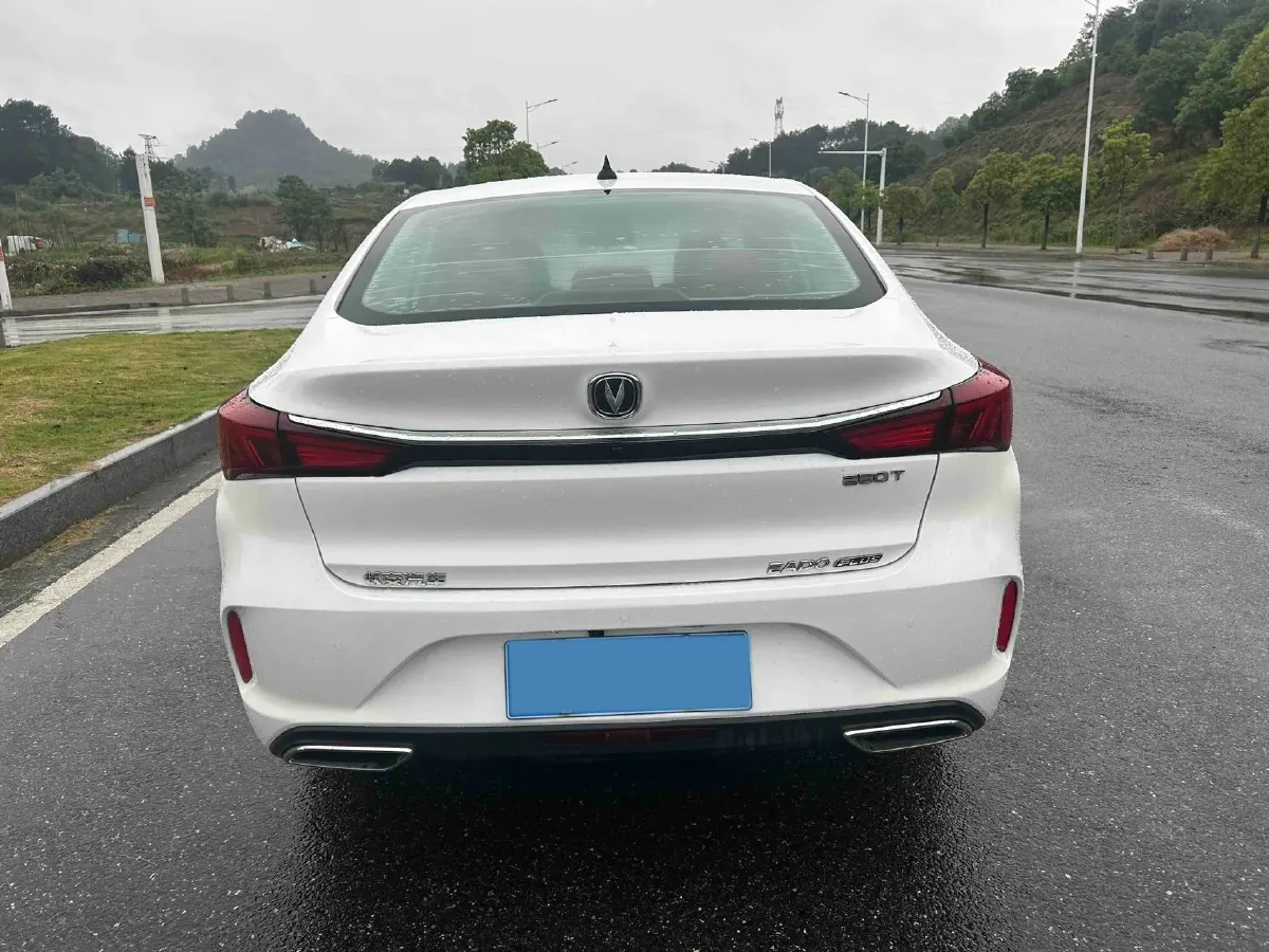 2021 ChangAn Eado 1.4T 160HP L4 7DCT,autocango,china used car exporter,china ev exporter,chinese used car exporter,chinese used ev exporter