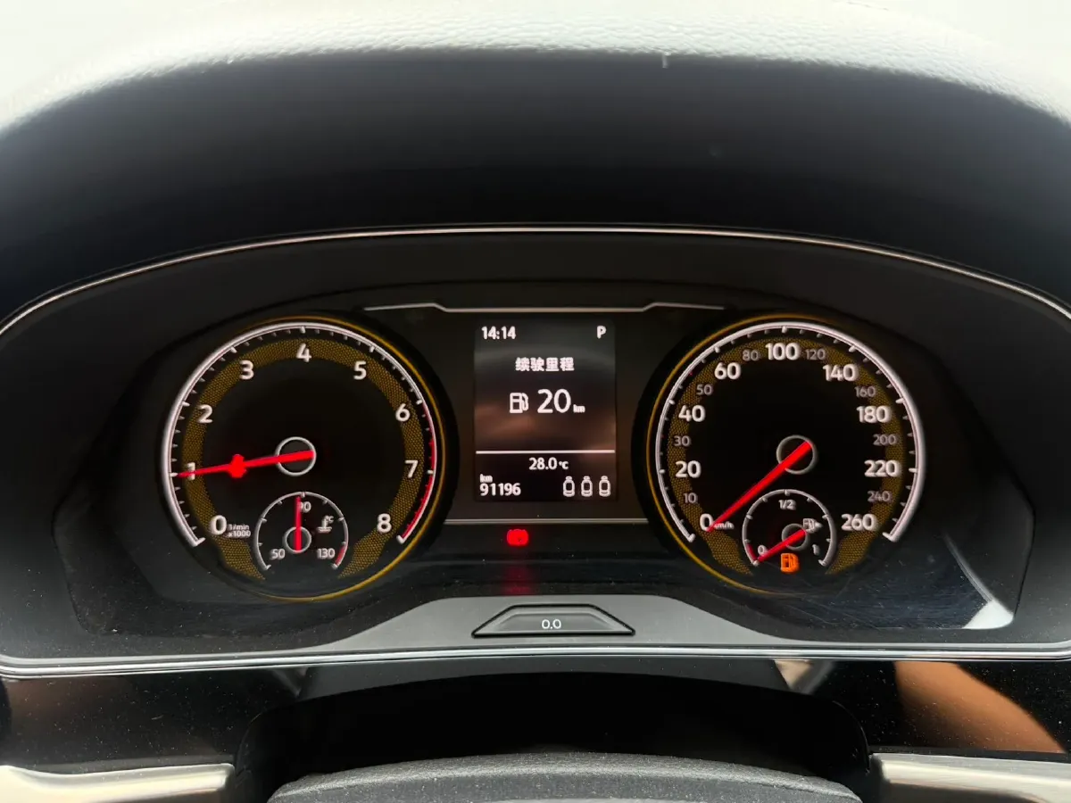 2021 Volkswagen Passat 2.0T 186HP L4 7DCT,autocango,china used car exporter,china ev exporter,chinese used car exporter,chinese used ev exporter