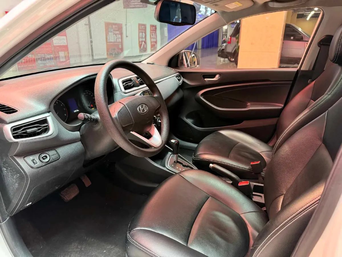 2017 Hyundai Reina 1.4L 95HP L4 4AT,autocango,china used car exporter,china ev exporter,chinese used car exporter,chinese used ev exporter