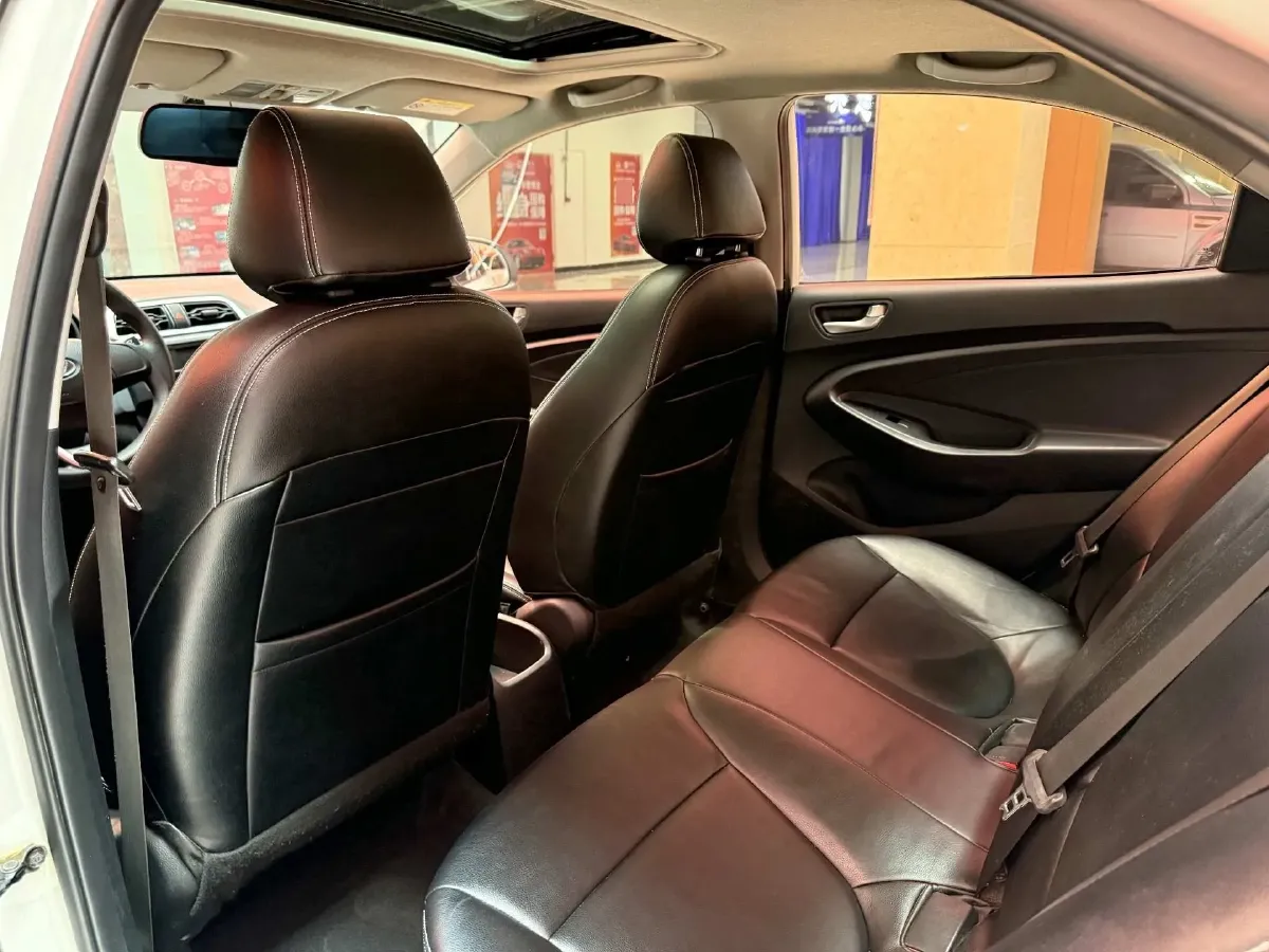 2017 Hyundai Reina 1.4L 95HP L4 4AT,autocango,china used car exporter,china ev exporter,chinese used car exporter,chinese used ev exporter