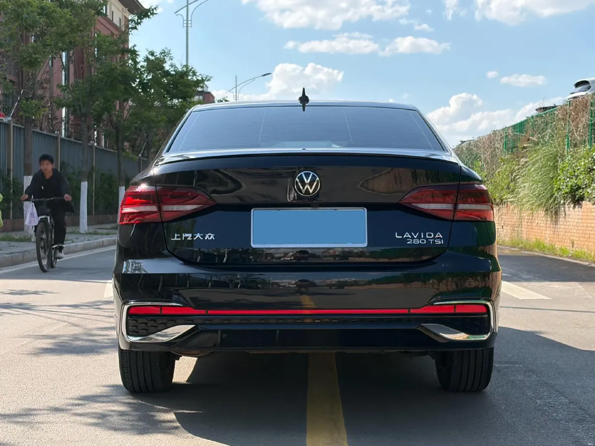 2023 Volkswagen Lavida 1.4T 150HP L4 7DCT,autocango,china used car exporter,china ev exporter,chinese used car exporter,chinese used ev exporter