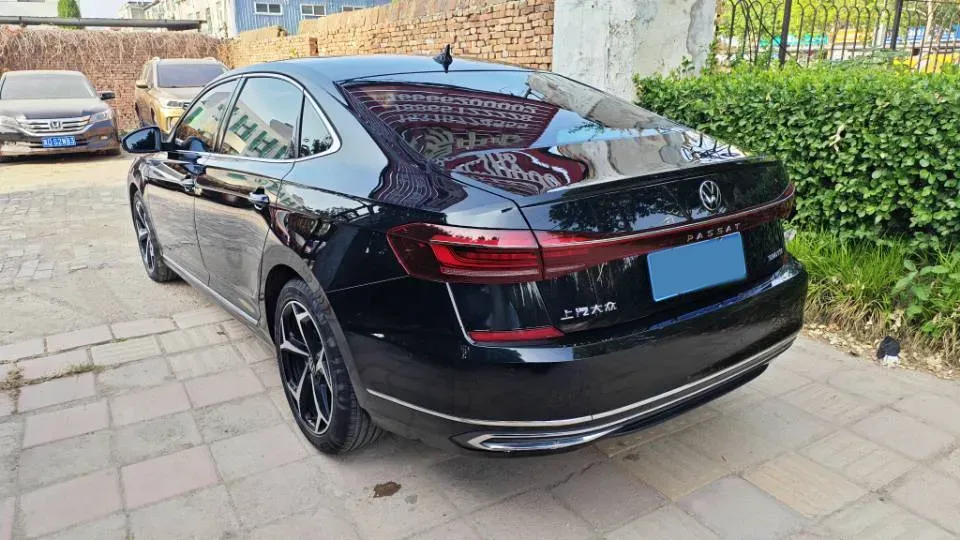 2023 Volkswagen Passat 2.0T 186HP L4 7DCT,autocango,china used car exporter,china ev exporter,chinese used car exporter,chinese used ev exporter