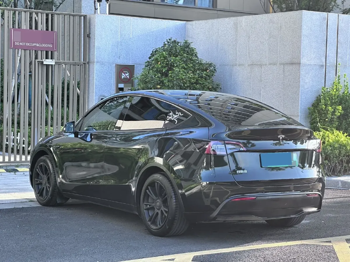 2022 Tesla Model Y BEV 60KWH,autocango,china used car exporter,china ev exporter,chinese used car exporter,chinese used ev exporter
