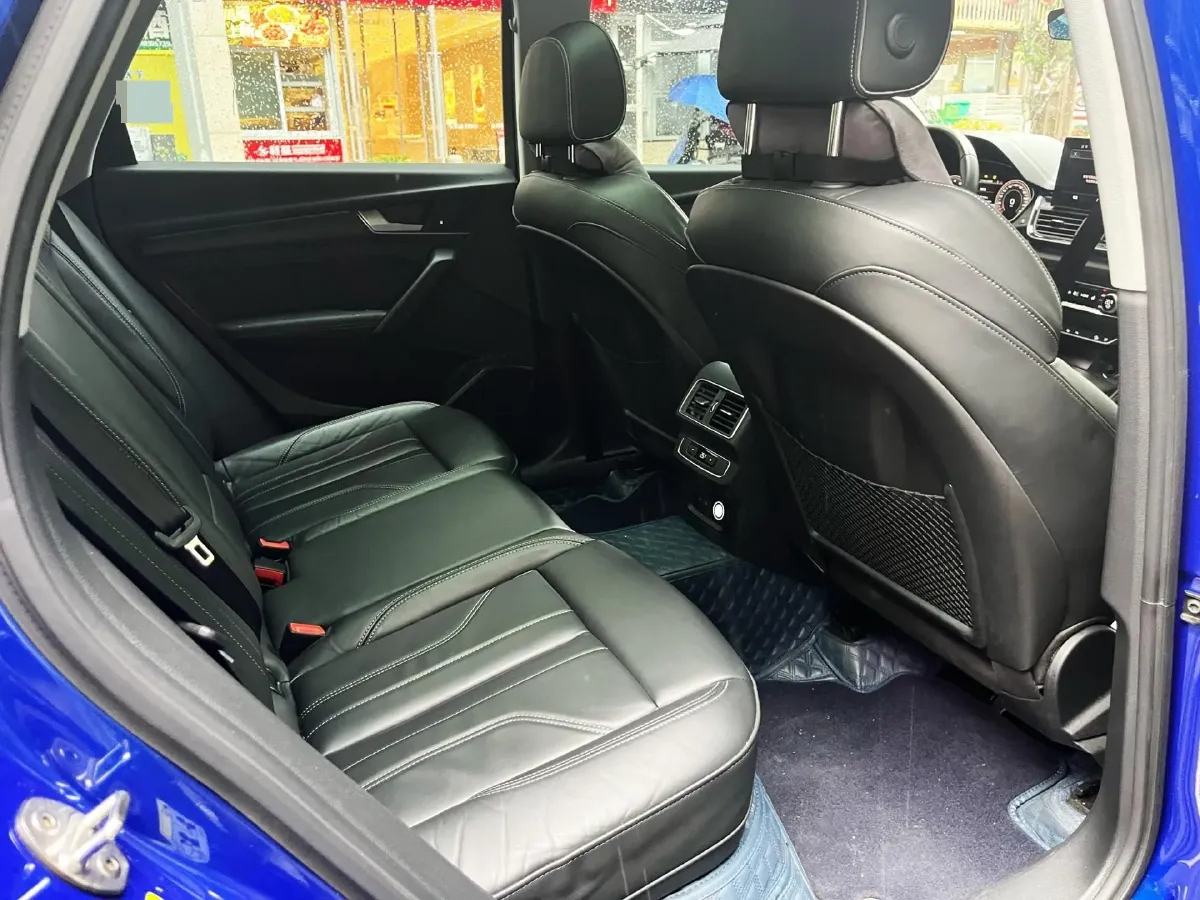 2021 Audi Q5L 2.0T 252HP L4 7DCT,autocango,china used car exporter,china ev exporter,chinese used car exporter,chinese used ev exporter