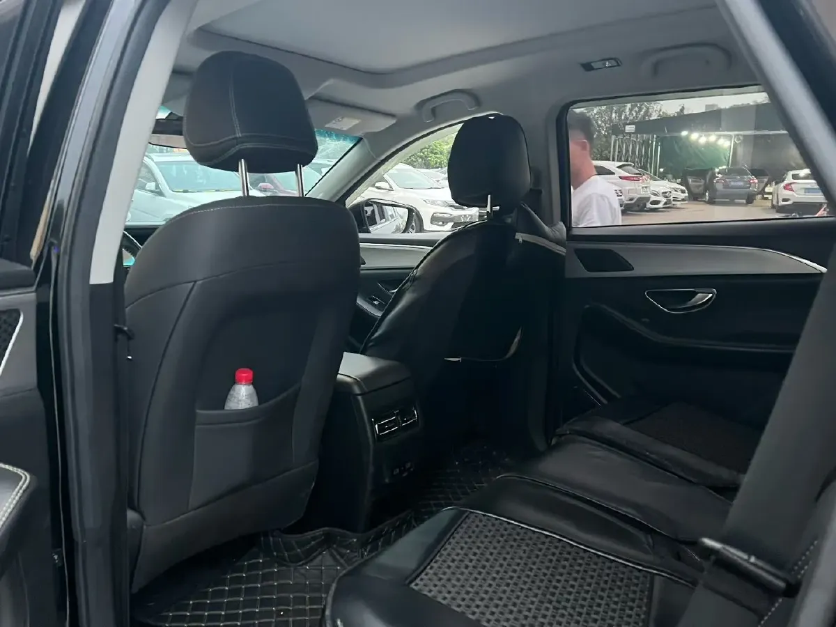2023 Jetour X90 Plus 1.5T 156HP L4 6MT,autocango,china used car exporter,china ev exporter,chinese used car exporter,chinese used ev exporter