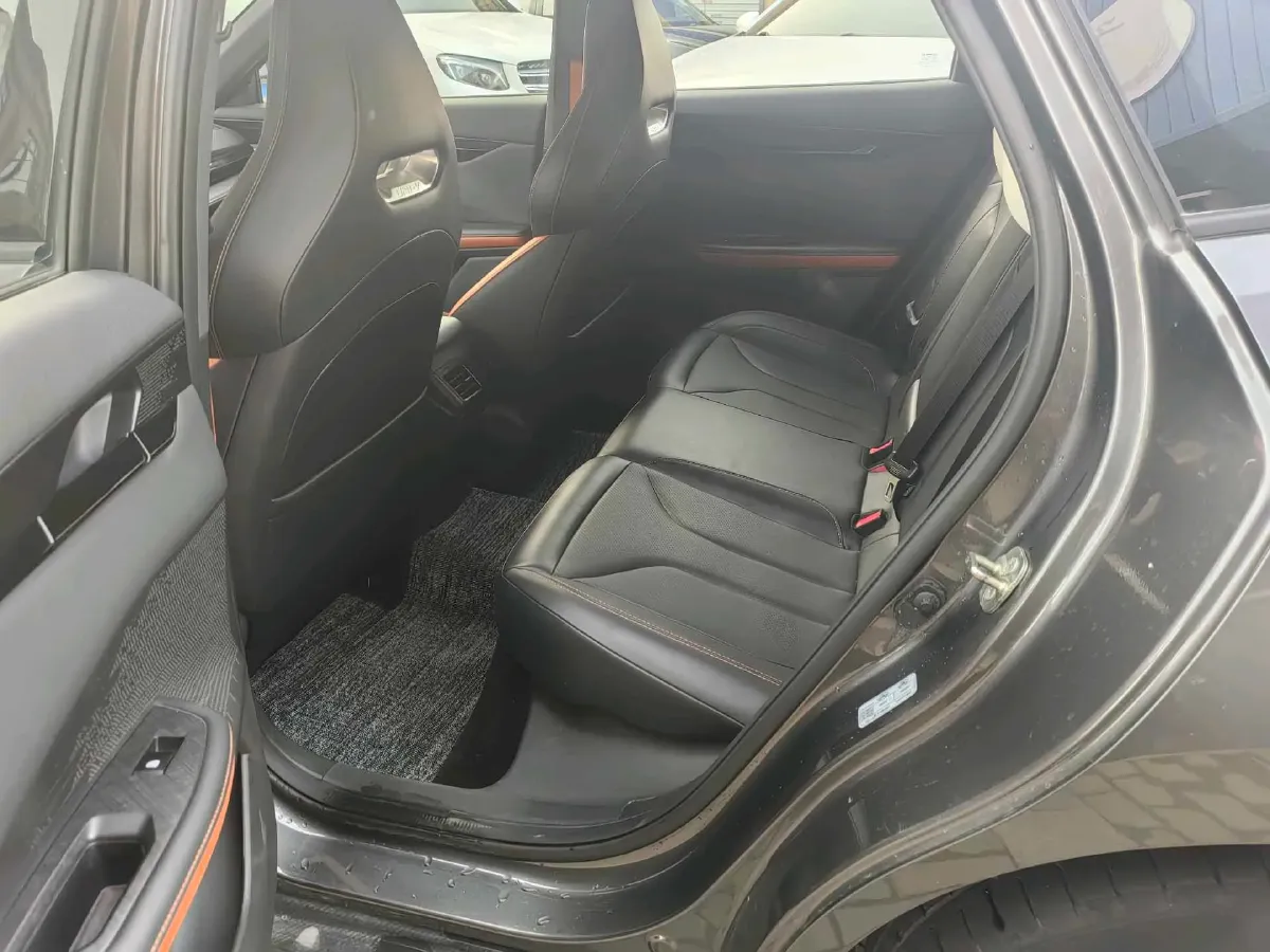 2023 ChangAn UNI-V 1.5T 188HP L4 7DCT,autocango,china used car exporter,china ev exporter,chinese used car exporter,chinese used ev exporter