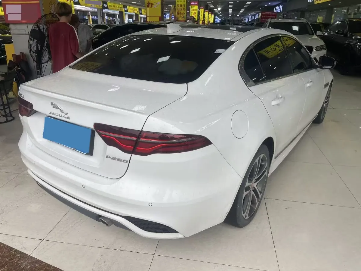 2023 Jaguar XEL 2.0T 250HP L4 8AT,autocango,china used car exporter,china ev exporter,chinese used car exporter,chinese used ev exporter