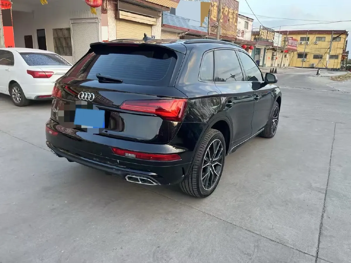 2024 Audi Q5L 2.0T 245HP L4 7DCT,autocango,china used car exporter,china ev exporter,chinese used car exporter,chinese used ev exporter