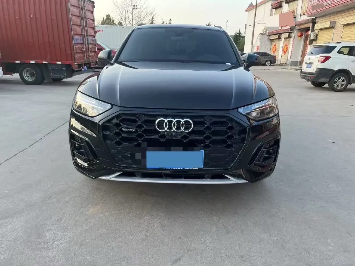 2024 Audi Q5L 2.0T 245HP L4 7DCT,autocango,china used car exporter,china ev exporter,chinese used car exporter,chinese used ev exporter