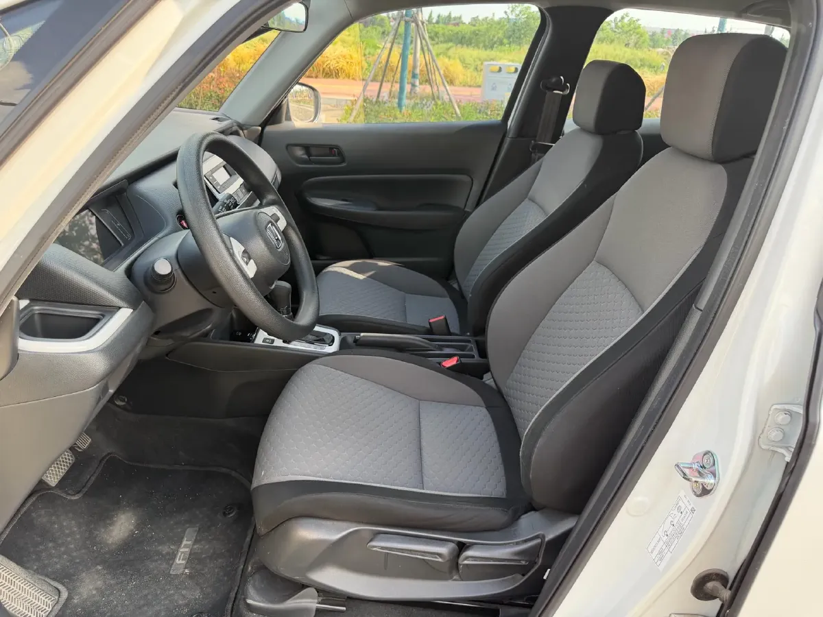 2024 Honda Fit 1.5L 124HP L4 CVT,autocango,china used car exporter,china ev exporter,chinese used car exporter,chinese used ev exporter