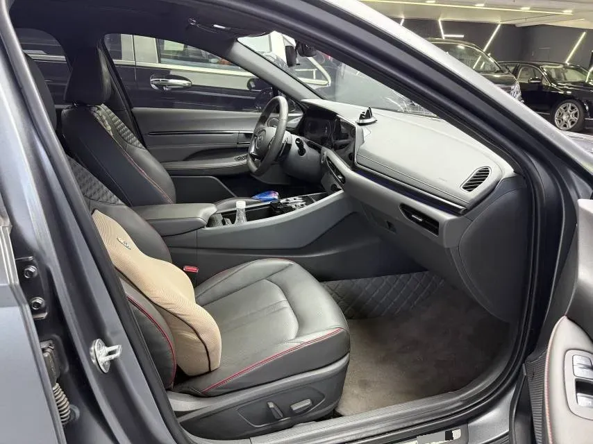 2022 Hyundai Sonata 2.0T 240HP L4 8AT,autocango,china used car exporter,china ev exporter,chinese used car exporter,chinese used ev exporter