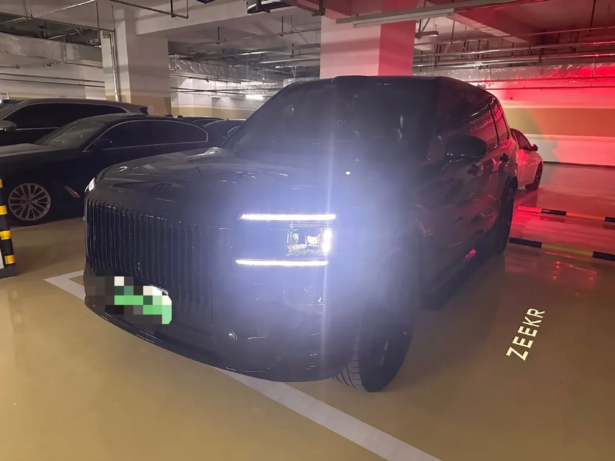 2025 Zeekr 9X 2.0T 279HP L4 1DHT PHEV,autocango,china used car exporter,china ev exporter,chinese used car exporter,chinese used ev exporter