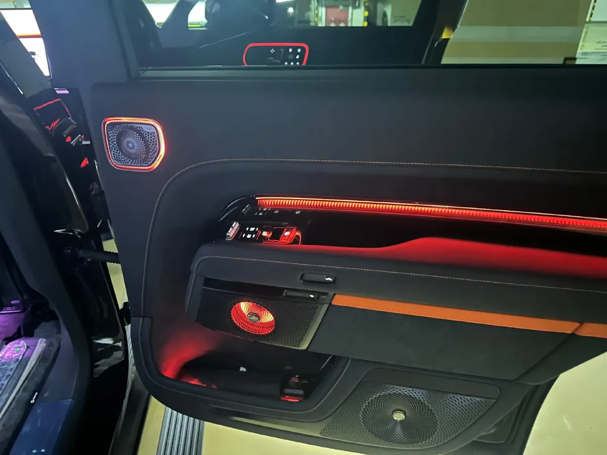 2025 Zeekr 9X 2.0T 279HP L4 1DHT PHEV,autocango,china used car exporter,china ev exporter,chinese used car exporter,chinese used ev exporter