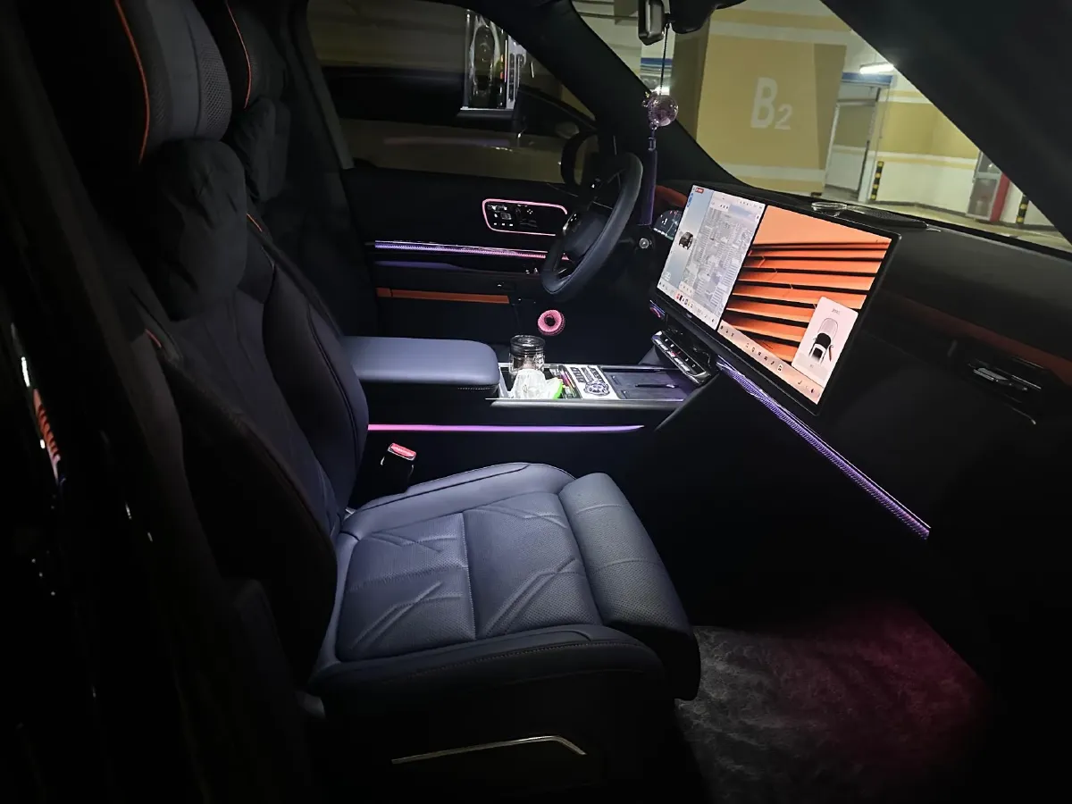 2025 Zeekr 9X 2.0T 279HP L4 1DHT PHEV,autocango,china used car exporter,china ev exporter,chinese used car exporter,chinese used ev exporter