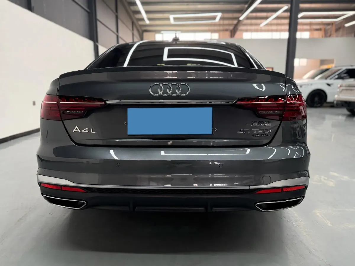 2020 Audi A4L 2.0T 252HP L4 7DCT,autocango,china used car exporter,china ev exporter,chinese used car exporter,chinese used ev exporter