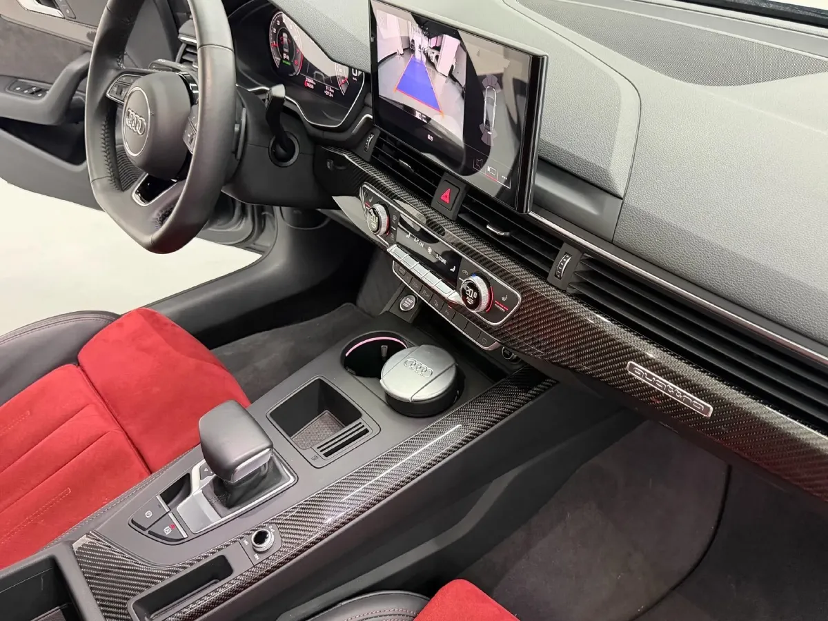 2020 Audi A4L 2.0T 252HP L4 7DCT,autocango,china used car exporter,china ev exporter,chinese used car exporter,chinese used ev exporter