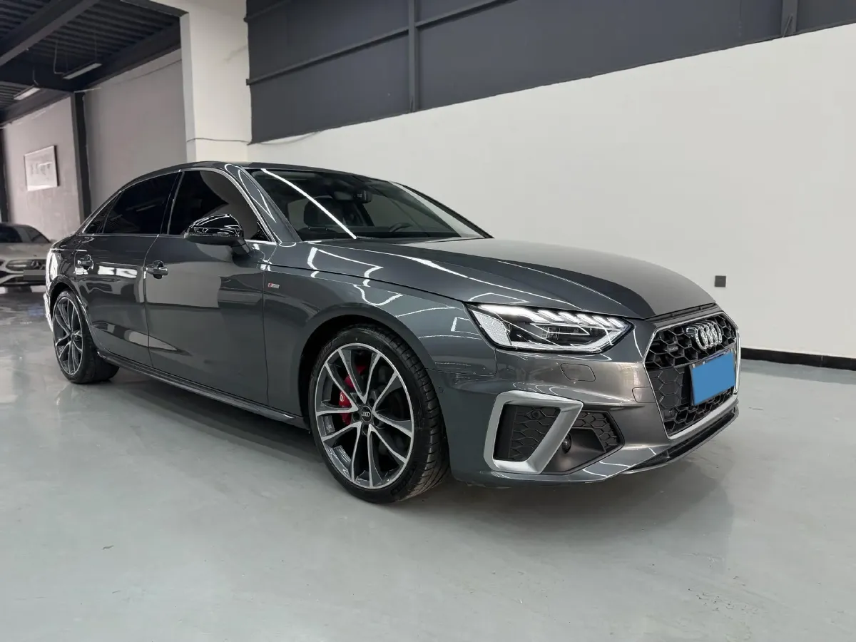 2020 Audi A4L 2.0T 252HP L4 7DCT,autocango,china used car exporter,china ev exporter,chinese used car exporter,chinese used ev exporter