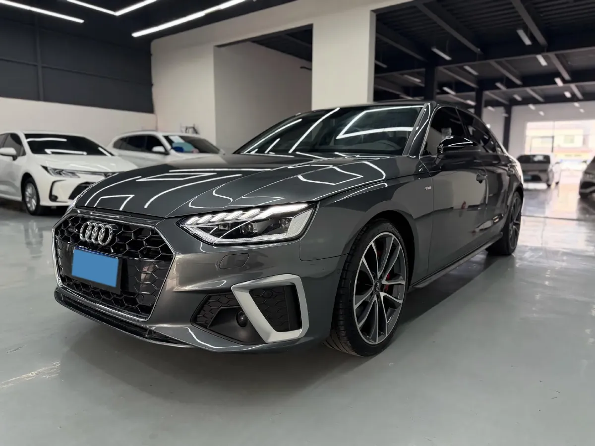 2020 Audi A4L 2.0T 252HP L4 7DCT,autocango,china used car exporter,china ev exporter,chinese used car exporter,chinese used ev exporter
