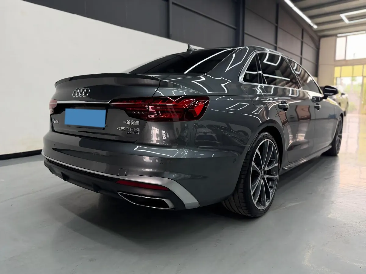 2020 Audi A4L 2.0T 252HP L4 7DCT,autocango,china used car exporter,china ev exporter,chinese used car exporter,chinese used ev exporter
