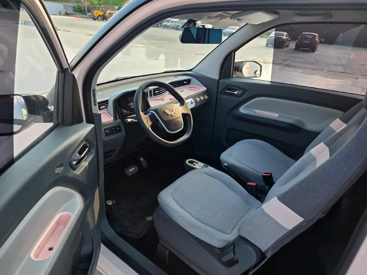 2021 WuLing HongGuang MINI EV BEV 9.3KWH,autocango,china used car exporter,china ev exporter,chinese used car exporter,chinese used ev exporter