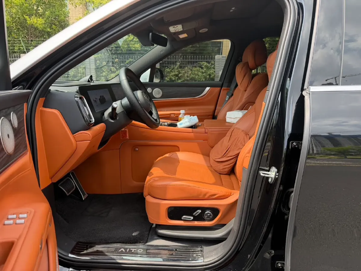 2024 AITO AITO M9 1.5T 152HP L4 REEV 42KWH,autocango,china used car exporter,china ev exporter,chinese used car exporter,chinese used ev exporter