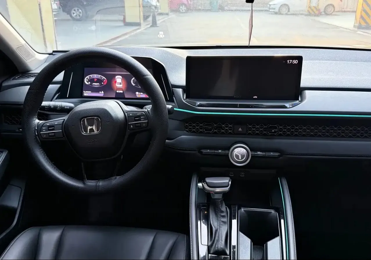 2023 Honda Accord 1.5T 192HP L4 CVT,autocango,china used car exporter,china ev exporter,chinese used car exporter,chinese used ev exporter