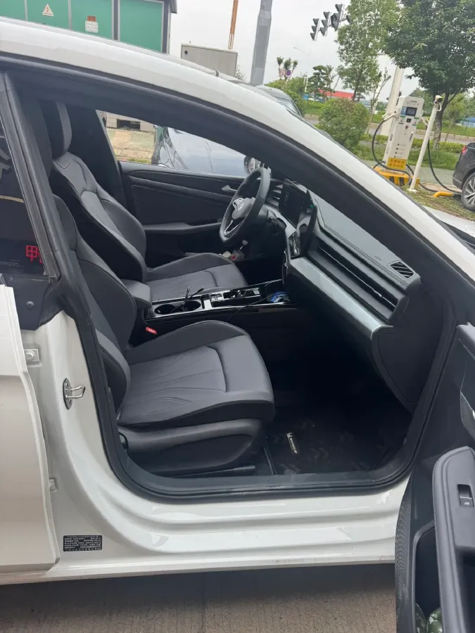 2026 Volkswagen Lamando 1.5T 160HP L4 7DCT,autocango,china used car exporter,china ev exporter,chinese used car exporter,chinese used ev exporter