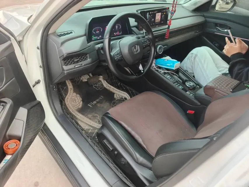 2023 Honda Accord 2.0L 148HP L4 E-CVT PHEV 17.7KWH,autocango,china used car exporter,china ev exporter,chinese used car exporter,chinese used ev exporter