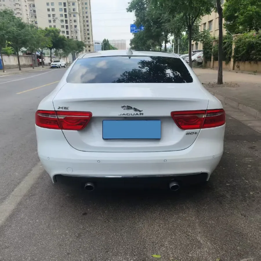2019 Jeep Cherokee 2.0T 265HP L4 9AT,autocango,china used car exporter,china ev exporter,chinese used car exporter,chinese used ev exporter
