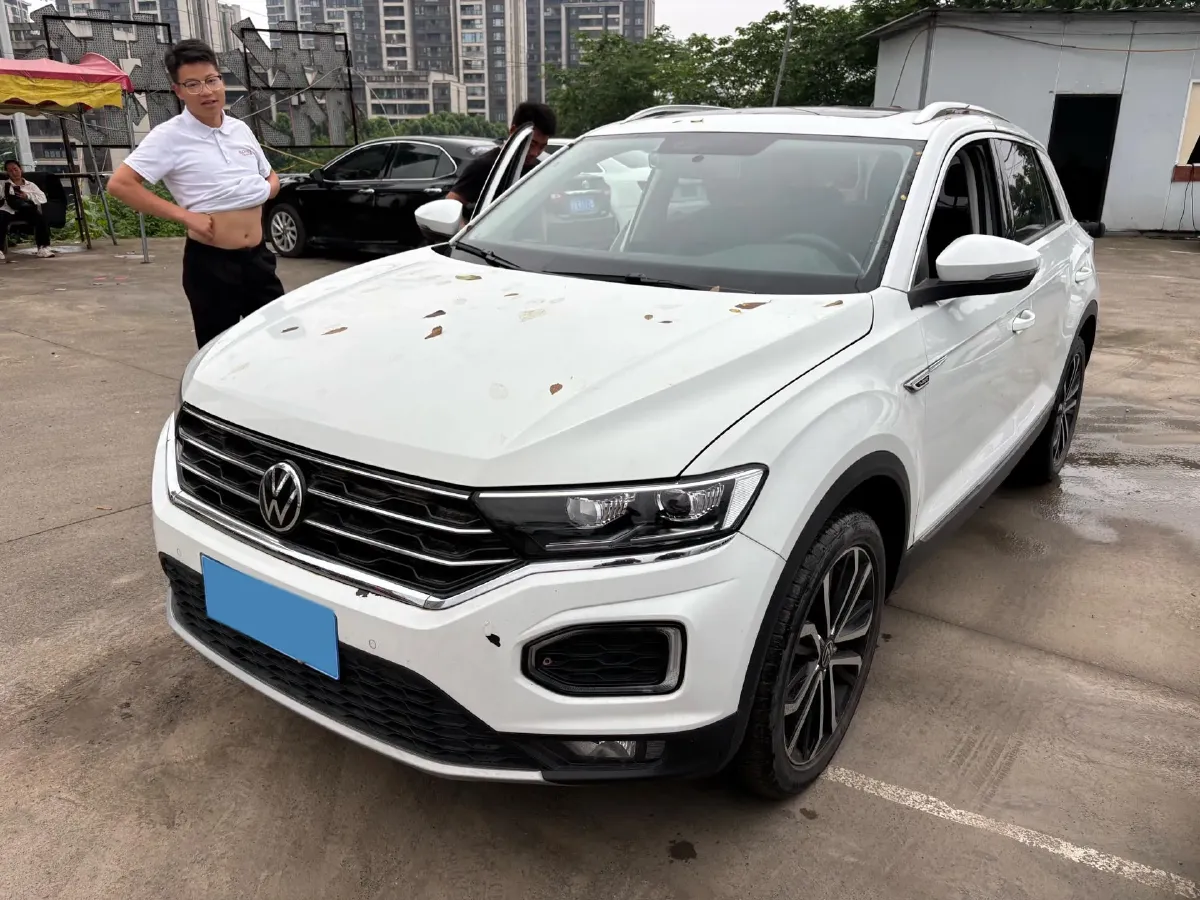 2021 Volkswagen T-Roc 1.4T 150HP L4 7DCT,autocango,china used car exporter,china ev exporter,chinese used car exporter,chinese used ev exporter
