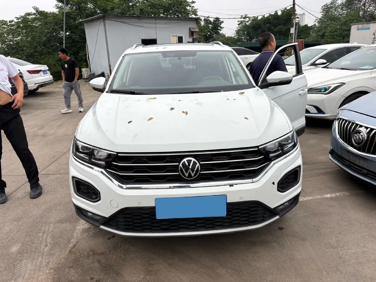 2021 Volkswagen T-Roc 1.4T 150HP L4 7DCT,autocango,china used car exporter,china ev exporter,chinese used car exporter,chinese used ev exporter