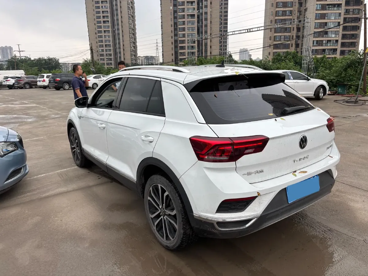 2021 Volkswagen T-Roc 1.4T 150HP L4 7DCT,autocango,china used car exporter,china ev exporter,chinese used car exporter,chinese used ev exporter