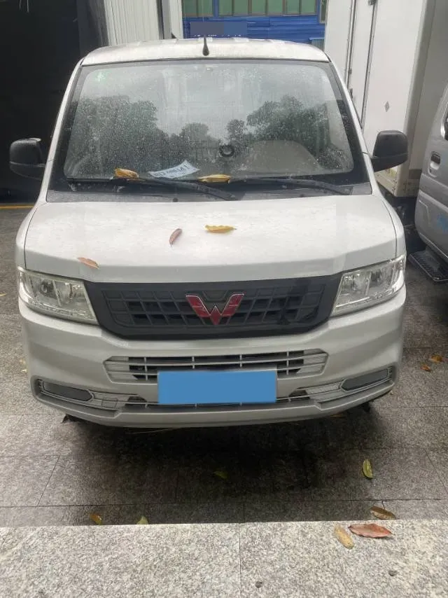 2018 WuLing RongGuang New Truck 1.5L 107HP L4 5MT,autocango,china used car exporter,china ev exporter,chinese used car exporter,chinese used ev exporter