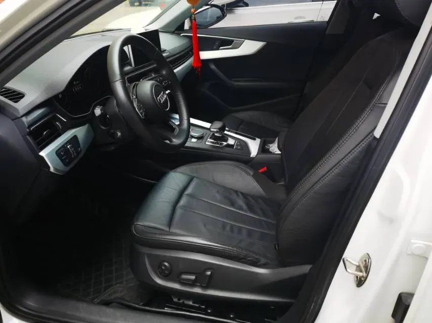 2019 Audi A4L 2.0T 190HP L4 7DCT,autocango,china used car exporter,china ev exporter,chinese used car exporter,chinese used ev exporter