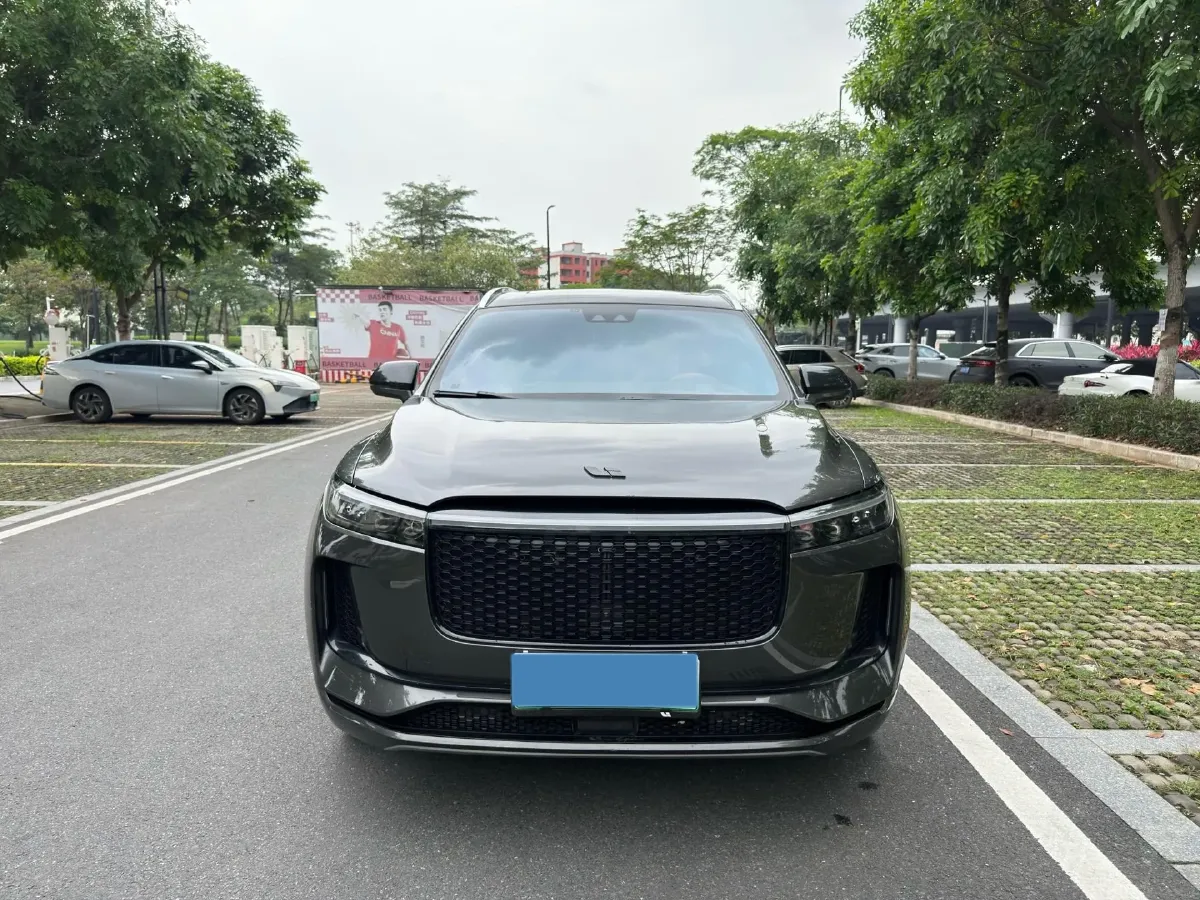 2020 Li ONE Range Extended 131HP REEV 40.5KWH,autocango,china used car exporter,china ev exporter,chinese used car exporter,chinese used ev exporter