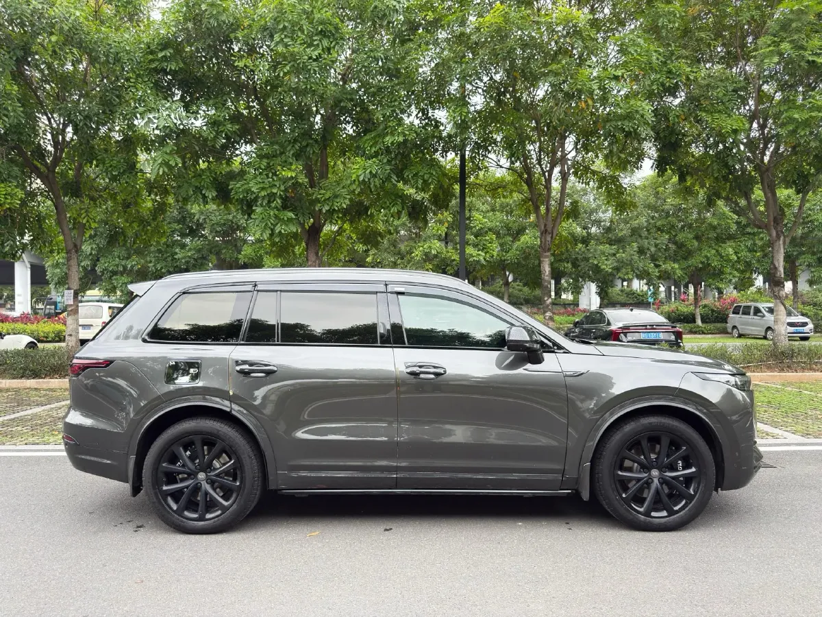 2020 Li ONE Range Extended 131HP REEV 40.5KWH,autocango,china used car exporter,china ev exporter,chinese used car exporter,chinese used ev exporter