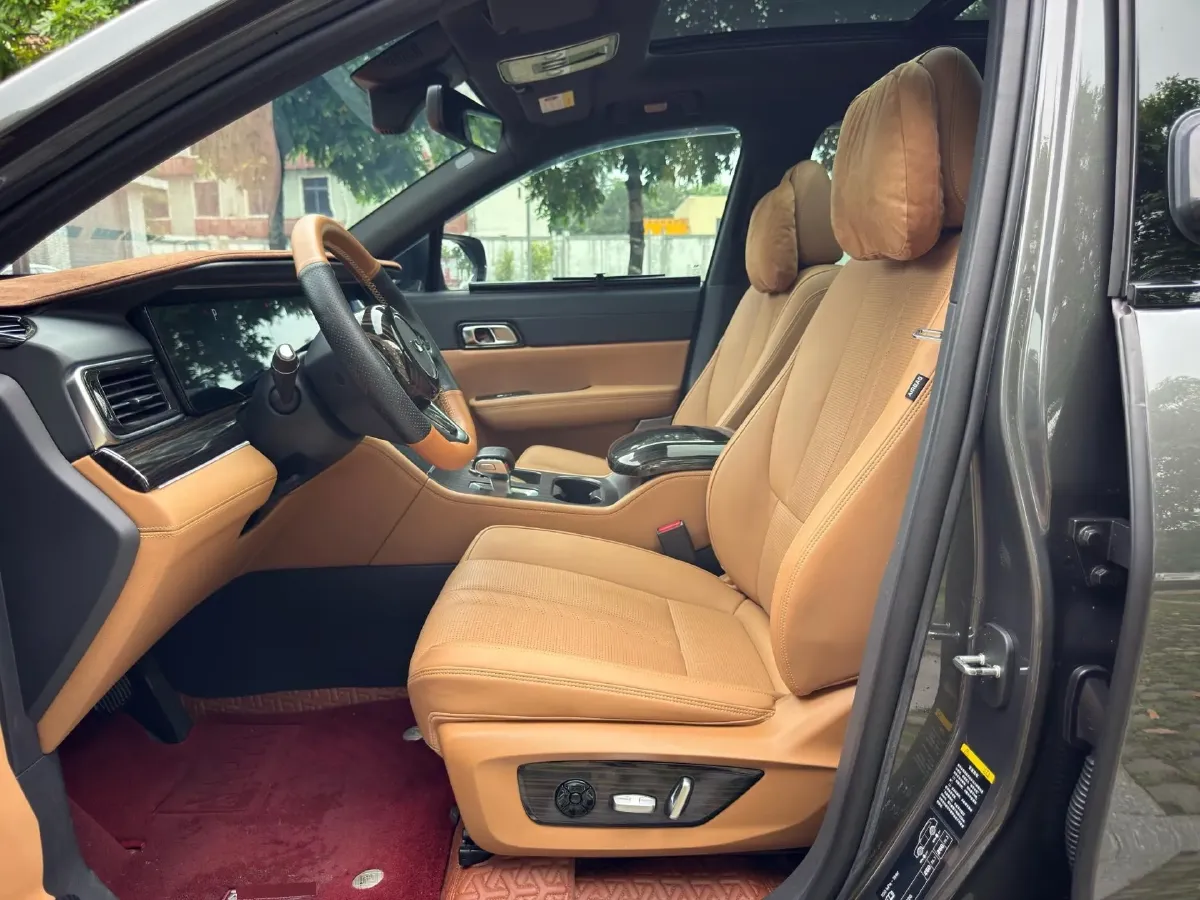 2020 Li ONE Range Extended 131HP REEV 40.5KWH,autocango,china used car exporter,china ev exporter,chinese used car exporter,chinese used ev exporter