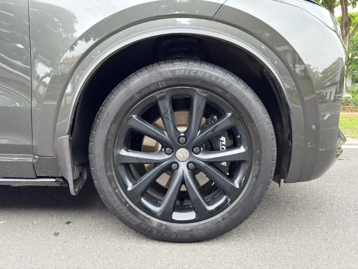 2020 Li ONE Range Extended 131HP REEV 40.5KWH,autocango,china used car exporter,china ev exporter,chinese used car exporter,chinese used ev exporter