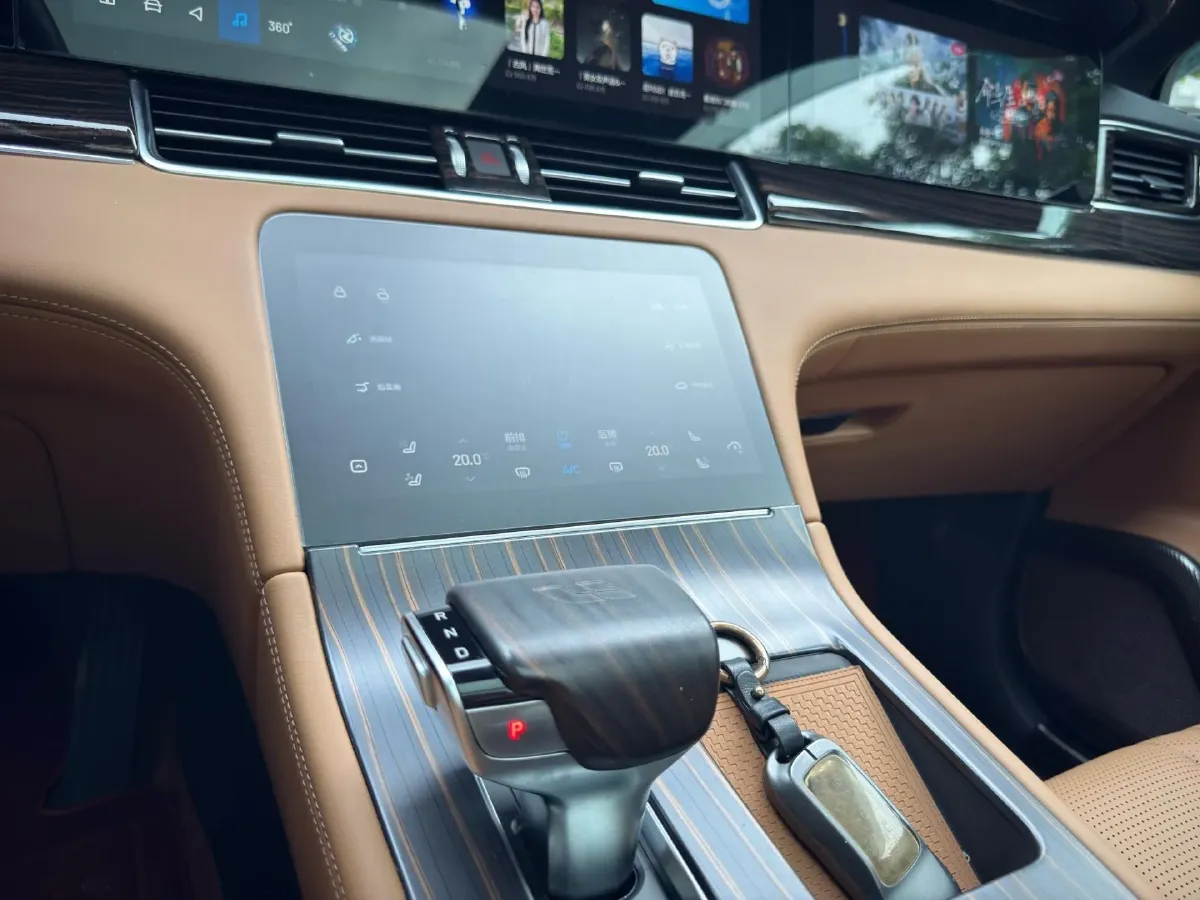 2020 Li ONE Range Extended 131HP REEV 40.5KWH,autocango,china used car exporter,china ev exporter,chinese used car exporter,chinese used ev exporter