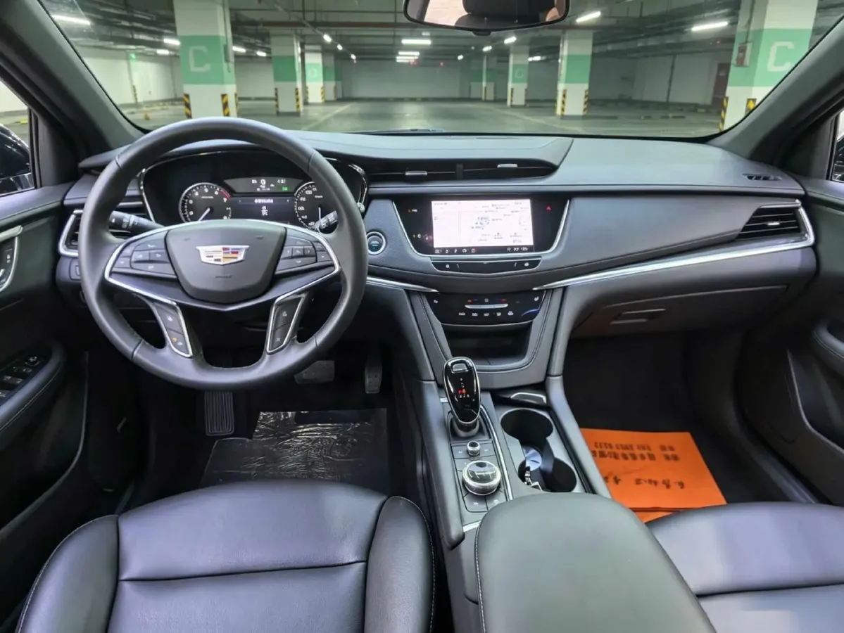 2022 Cadillac XT5 2.0T 237HP L4 9AT,autocango,china used car exporter,china ev exporter,chinese used car exporter,chinese used ev exporter