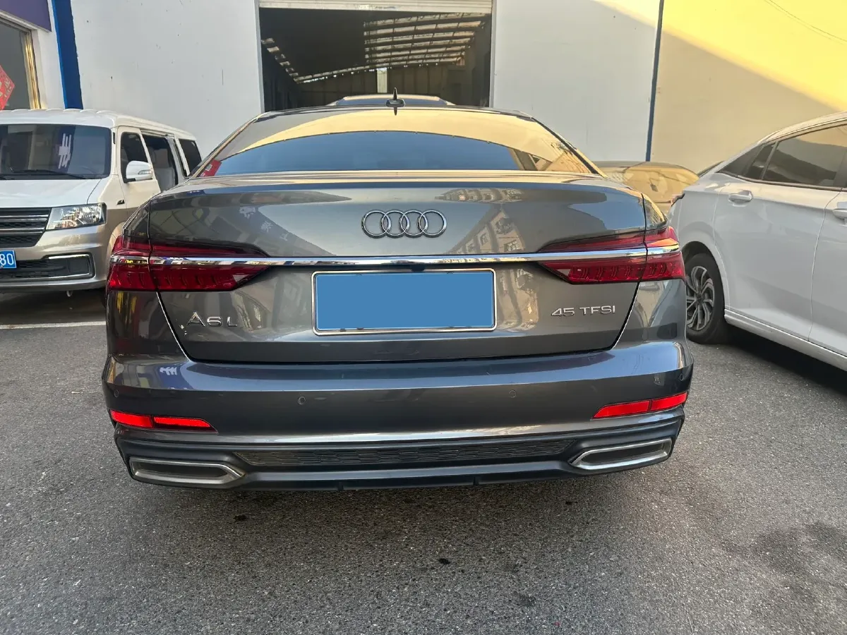 2020 Audi A6L 2.0T 224HP L4 7DCT,autocango,china used car exporter,china ev exporter,chinese used car exporter,chinese used ev exporter