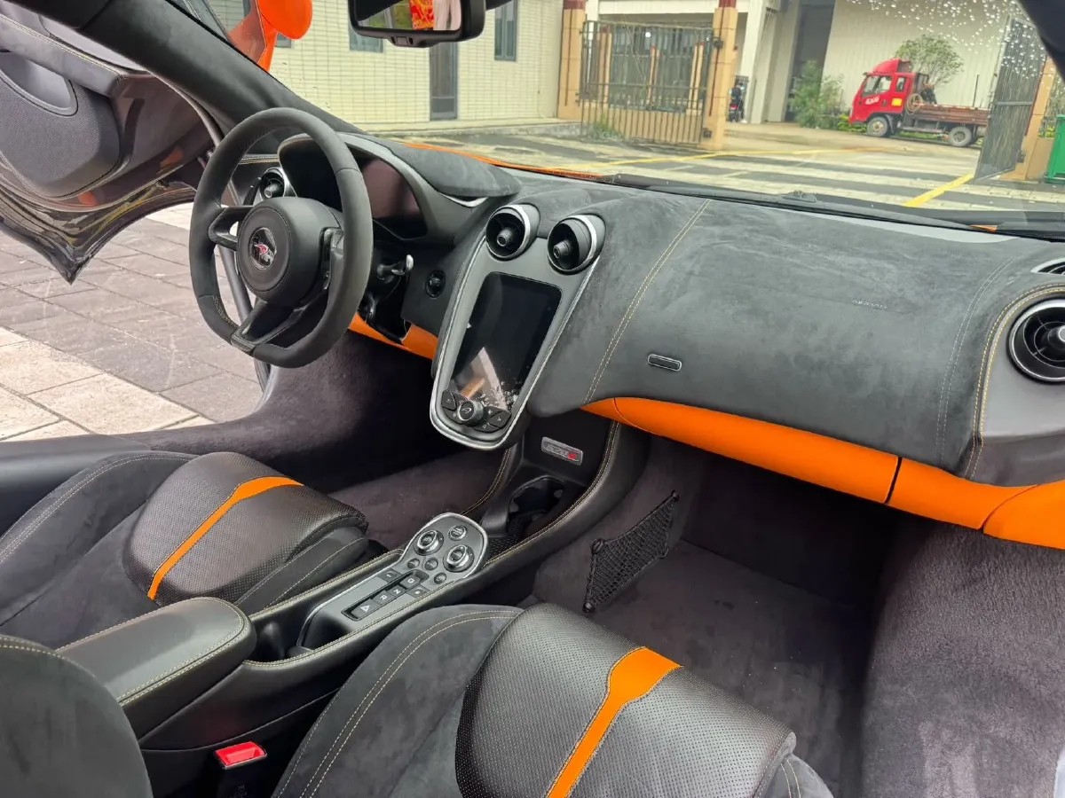 2015 McLaren 570 3.8T 570HP V8 7DCT,autocango,china used car exporter,china ev exporter,chinese used car exporter,chinese used ev exporter