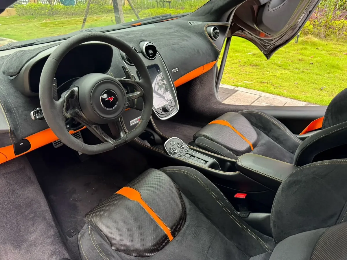 2015 McLaren 570 3.8T 570HP V8 7DCT,autocango,china used car exporter,china ev exporter,chinese used car exporter,chinese used ev exporter