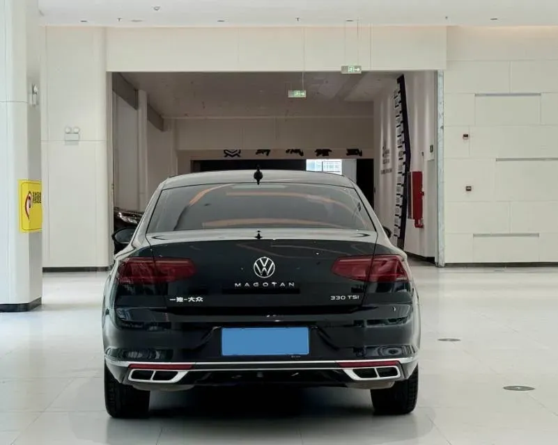 2023 Volkswagen Magotan 2.0T 186HP L4 7DCT,autocango,china used car exporter,china ev exporter,chinese used car exporter,chinese used ev exporter