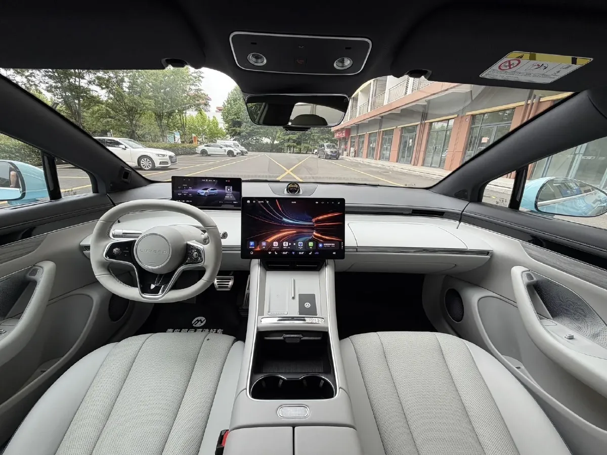 2025 Luxeed S7 BEV 82KWH,autocango,china used car exporter,china ev exporter,chinese used car exporter,chinese used ev exporter