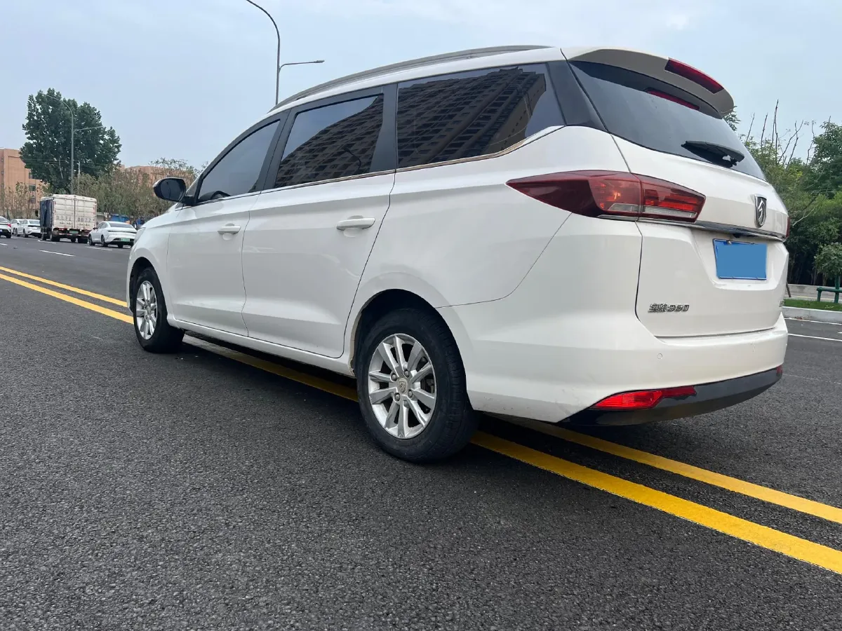 2018 BaoJun 360 1.5L 112HP L4 6MT,autocango,china used car exporter,china ev exporter,chinese used car exporter,chinese used ev exporter