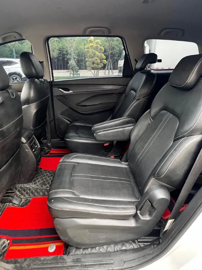 2018 BaoJun 360 1.5L 112HP L4 6MT,autocango,china used car exporter,china ev exporter,chinese used car exporter,chinese used ev exporter