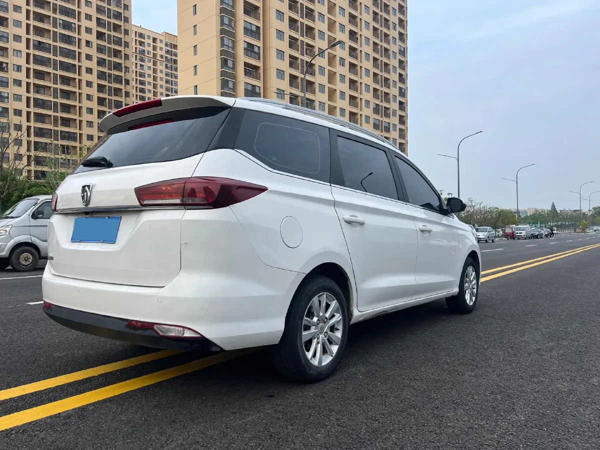 2018 BaoJun 360 1.5L 112HP L4 6MT,autocango,china used car exporter,china ev exporter,chinese used car exporter,chinese used ev exporter