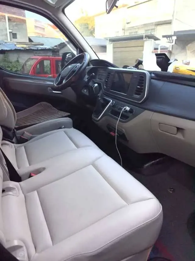 2024 MAXUS XinTu V80 2.0T 147HP L4 6MT,autocango,china used car exporter,china ev exporter,chinese used car exporter,chinese used ev exporter