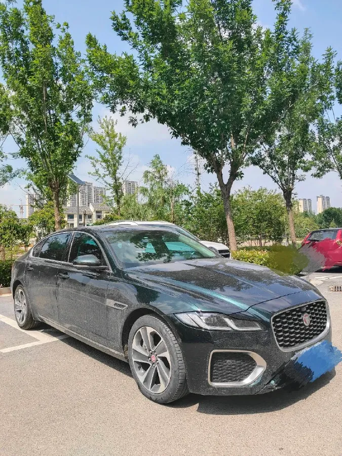 2023 Jaguar XFL 2.0T 200HP L4 8AT,autocango,china used car exporter,china ev exporter,chinese used car exporter,chinese used ev exporter